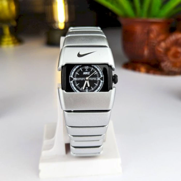 RC Nikee Chain Watch